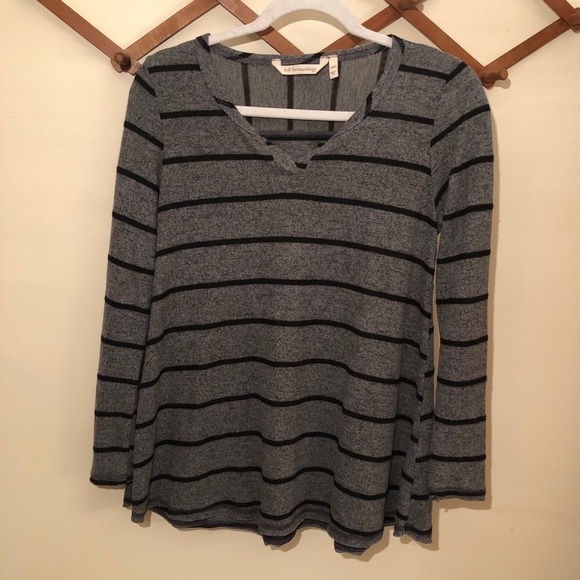 3/$25 🙌🏼 Soft Surroundings Striped Long Sleeve Top - Picture 3 of 5